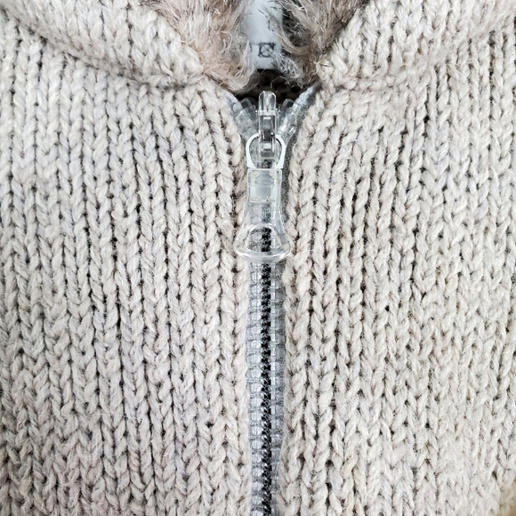 AGNES B PARIS WOOL/ALPACA BLEND ZIP CARDIGAN FAUX FUR COLLAR - Picture 5 of 11